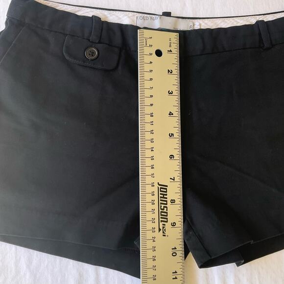 Old Navy Women’s Casual Khaki Short Shorts size 6 US, Solid Black - Picture 5 of 10